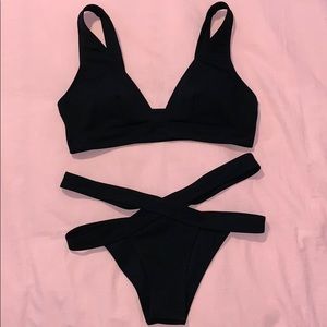 Black bikini
